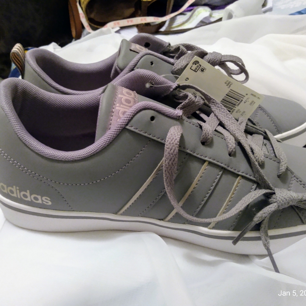 Adidas Neo - Picture 3 of 8